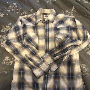 Men’s pearl snap flannel shirt